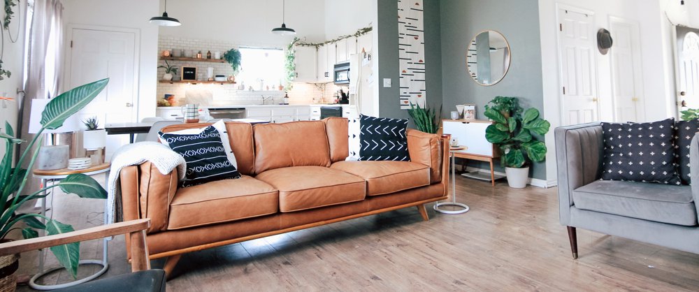 Jakie wybrać oświetlenie do salonu z kuchnią?